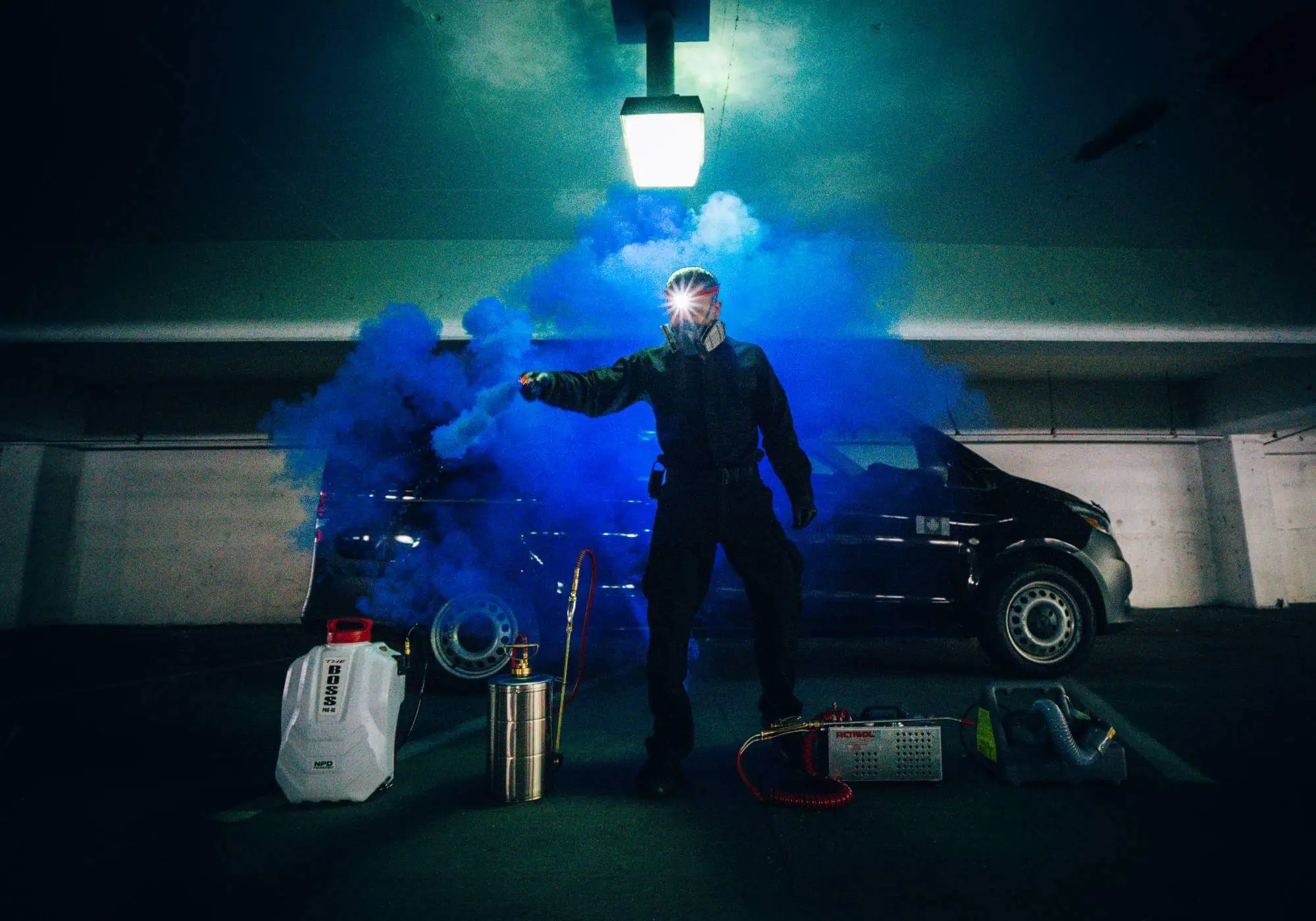 a professional pest control person